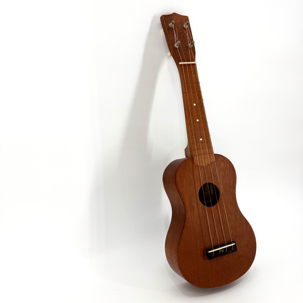 Rare Vintage Conqueror 21” Soprano Ukulele